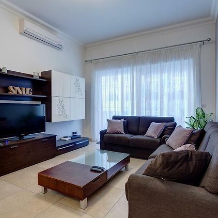Gorgeous Apartment With Terrace In Fort Cambridge, Pool Sliema Eksteriør bilde